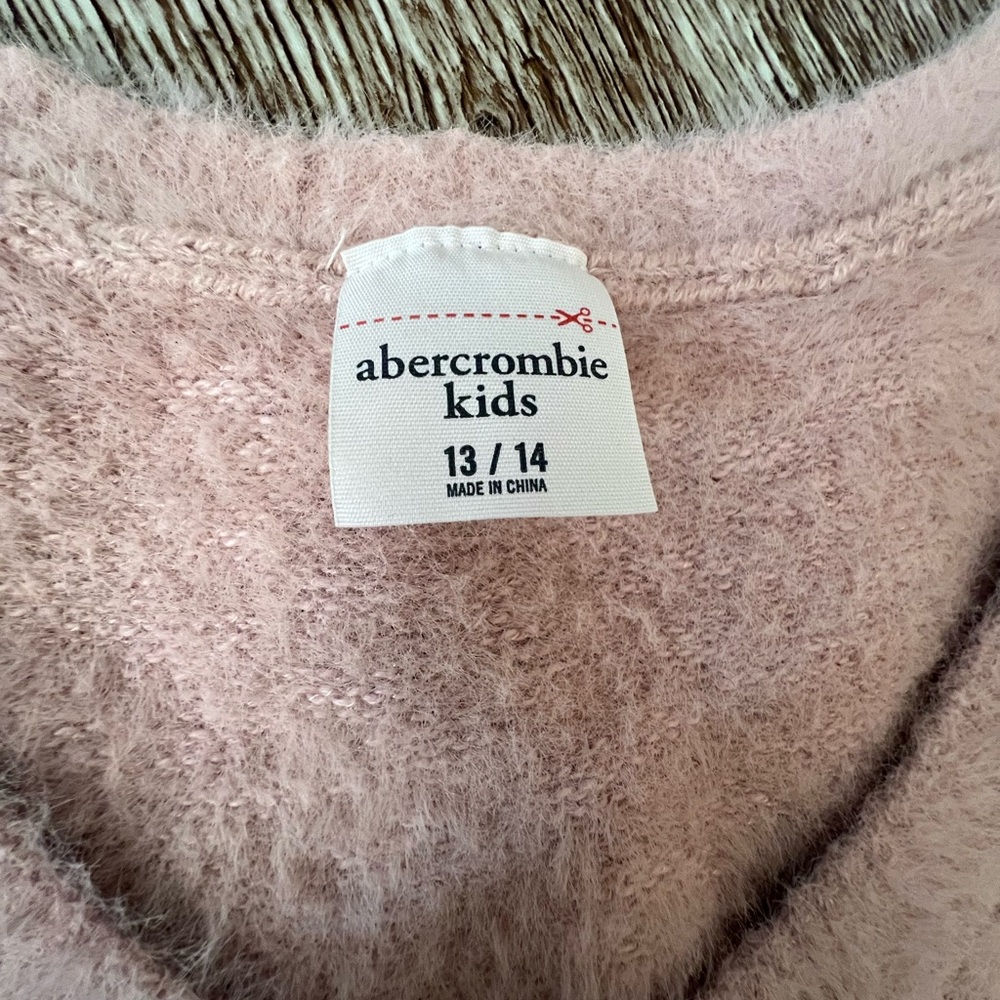 Abercrombie Kids Pink Cozy Fuzzy Sweater Vest Size 13-14 Academia Cottagecore - Picture 2 of 7